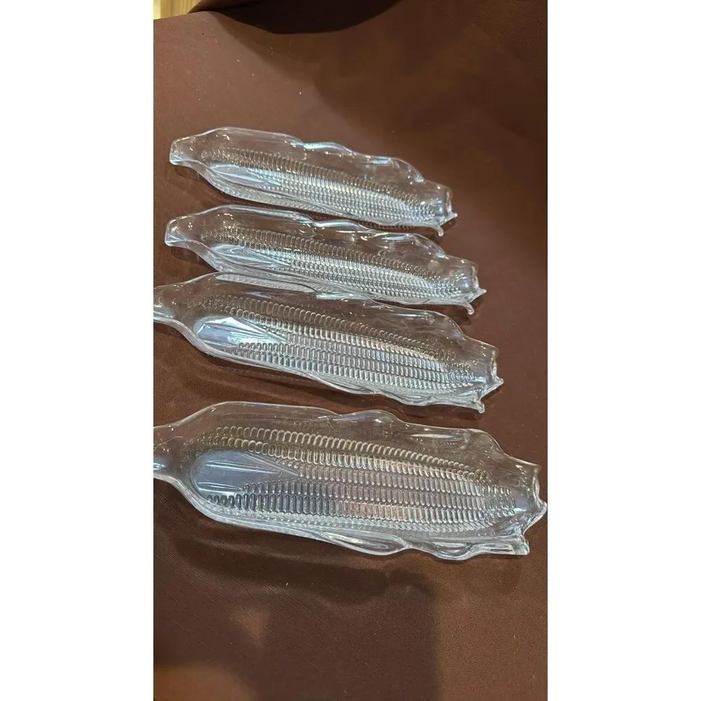 Corn on the cob Dish Holders plates clear plastic set of 4 and 3 corn holders